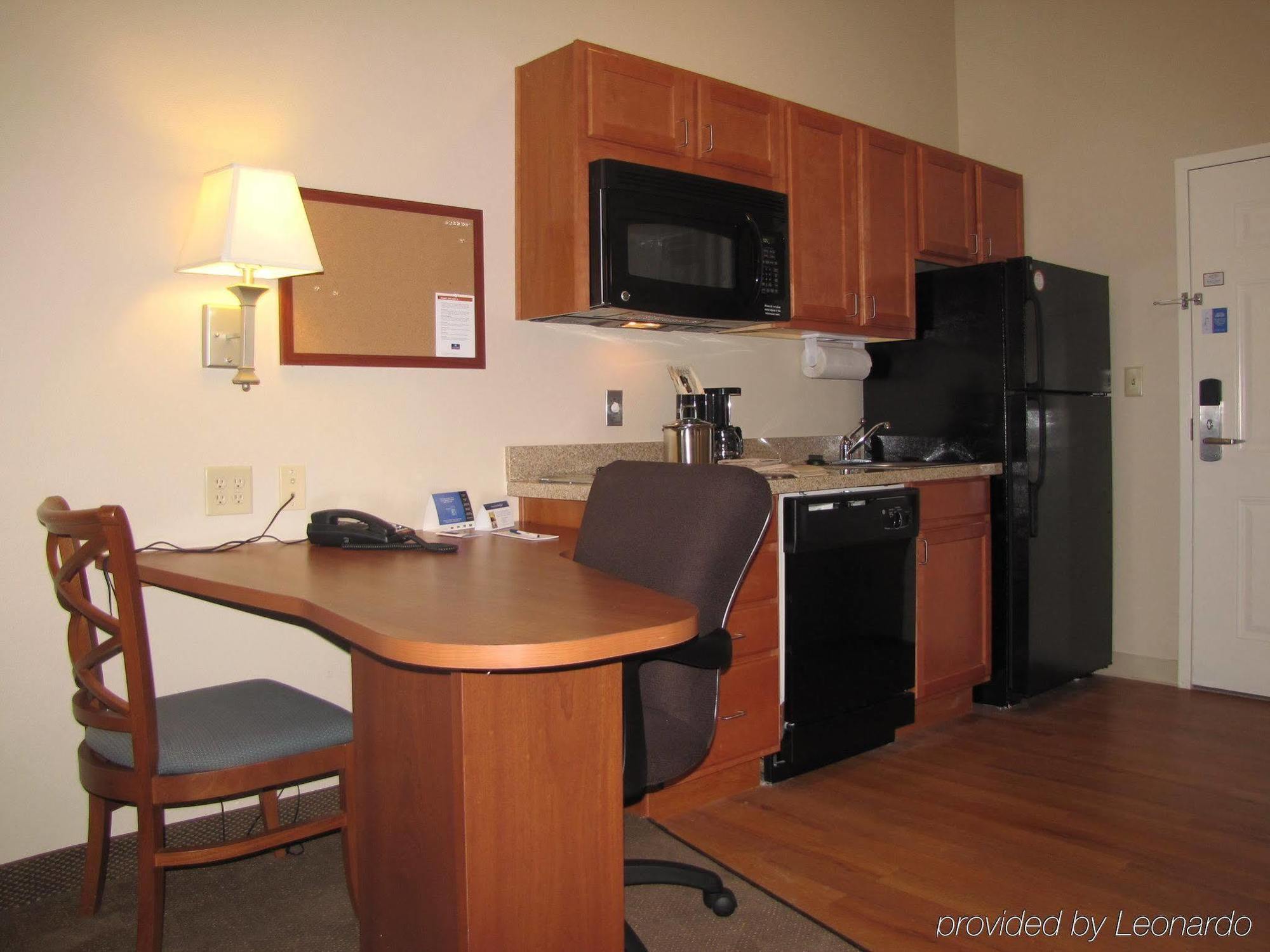 Candlewood Suites Longview By Ihg Экстерьер фото